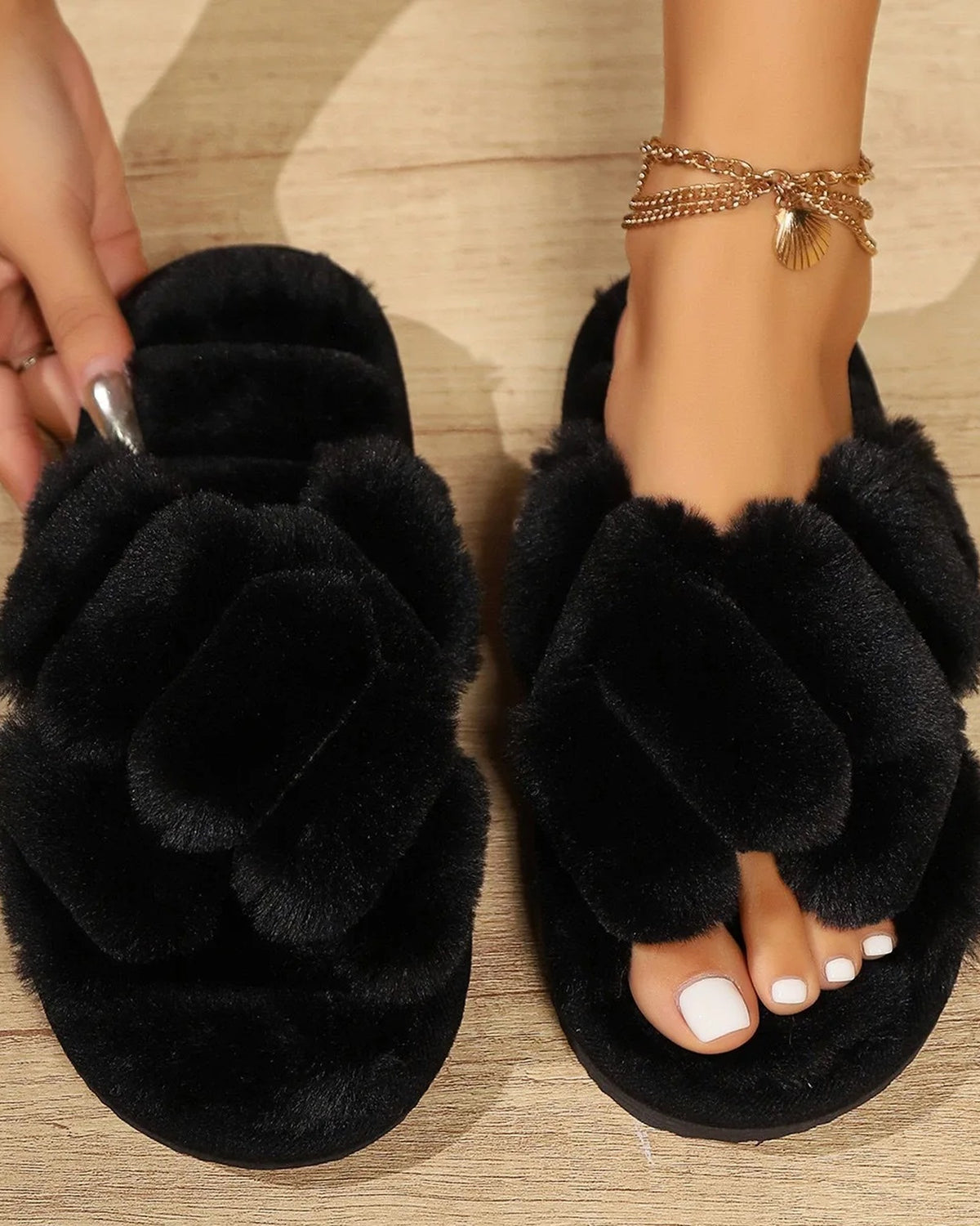The Daisy Cross-Strap Slipper in Black